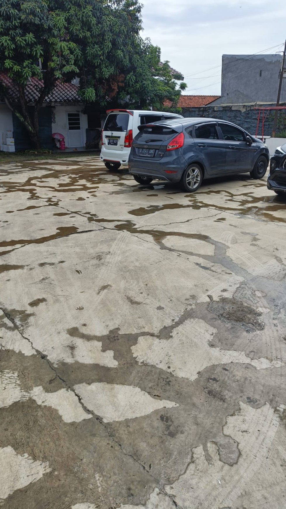 Rumah Hitung Tanah Area Cipete