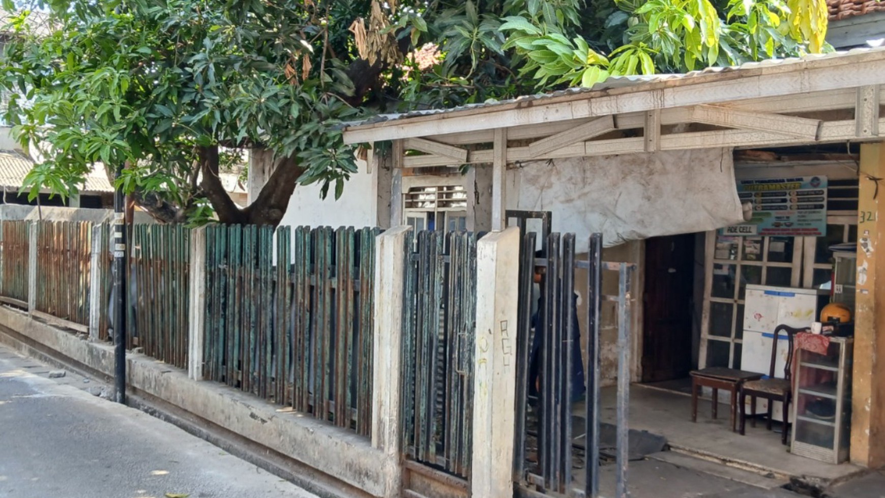 Rumah Hitung Tanah Area Cipete