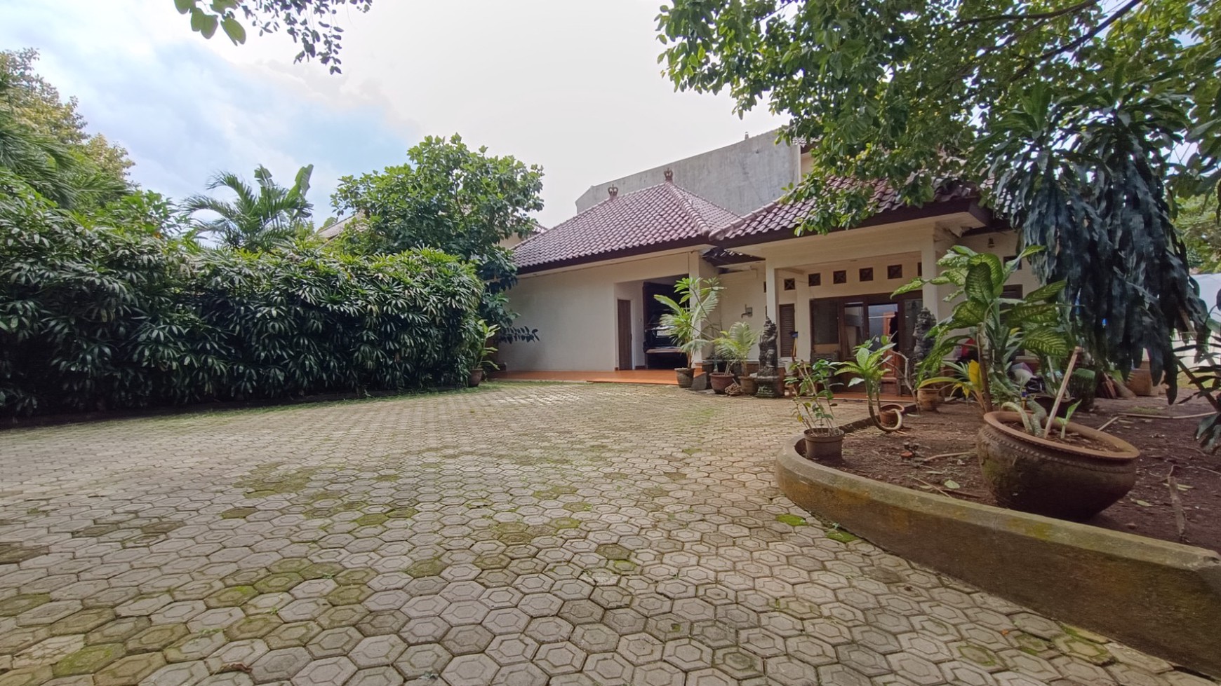 Rumah Hitung Tanah Area Cipete