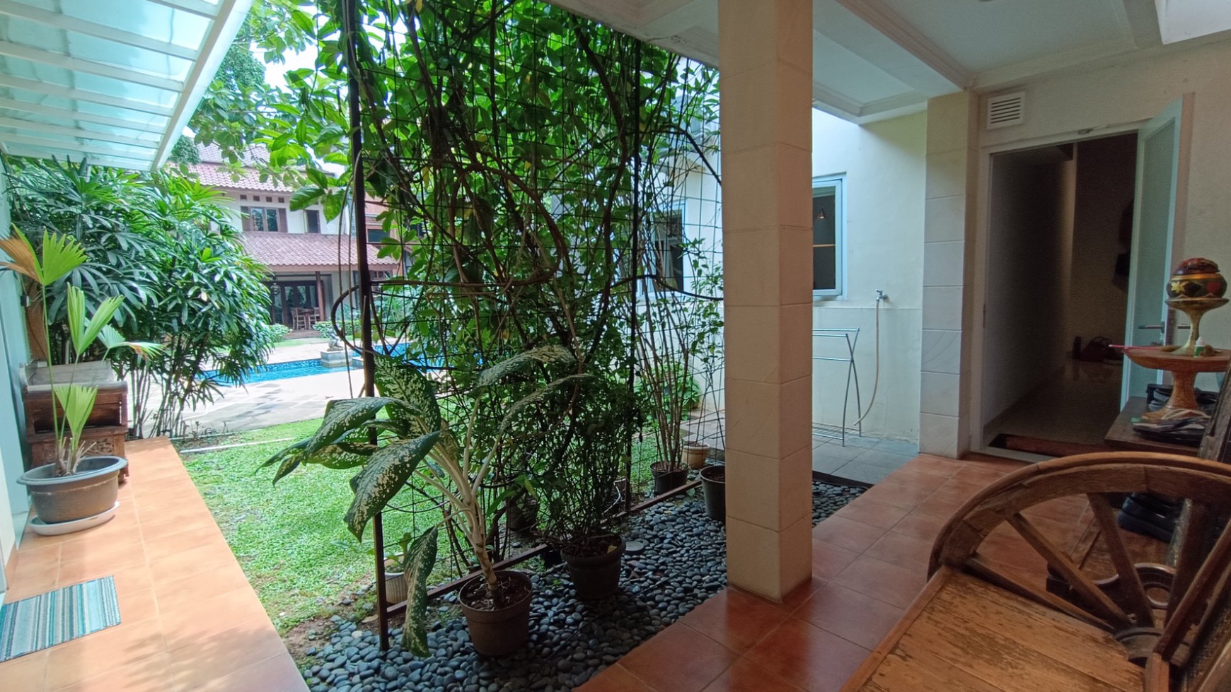 Rumah Hitung Tanah Area Cipete