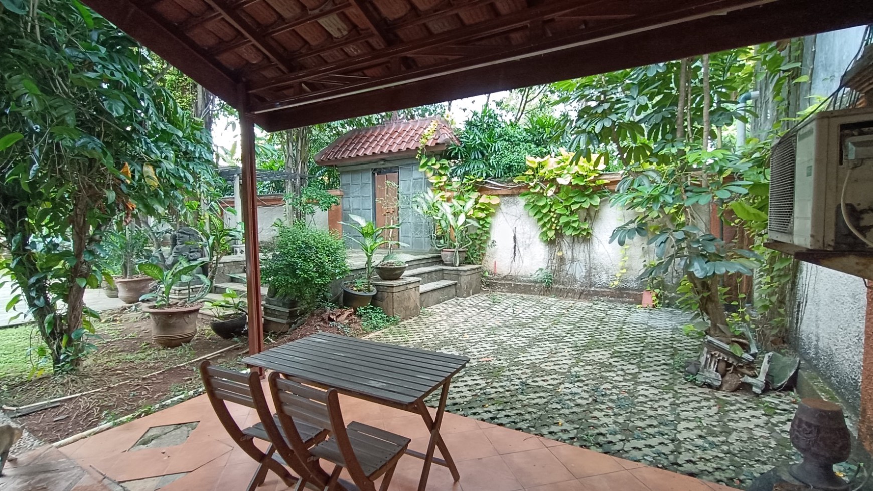 Rumah Hitung Tanah Area Cipete