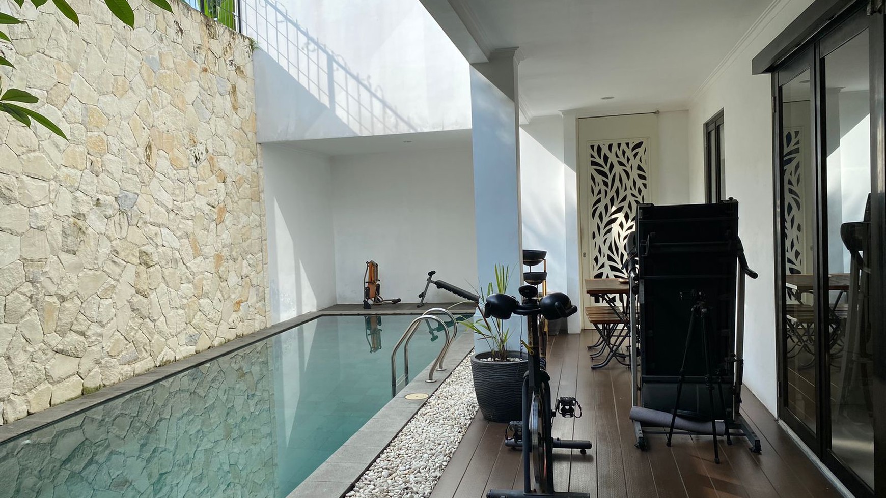 Rumah Hitung Tanah Area Cipete