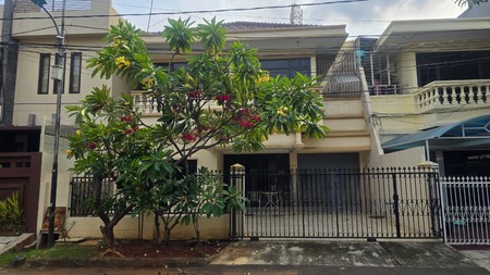 Rumah Kelapa Puan Timur, Kelapa Gading