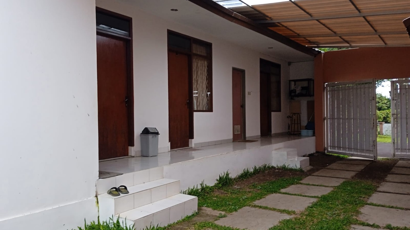 Tanah cocok untuk Cluster , Villa di Sariwangi bandung utara bonus rumah cantik dan ruang serba guna 