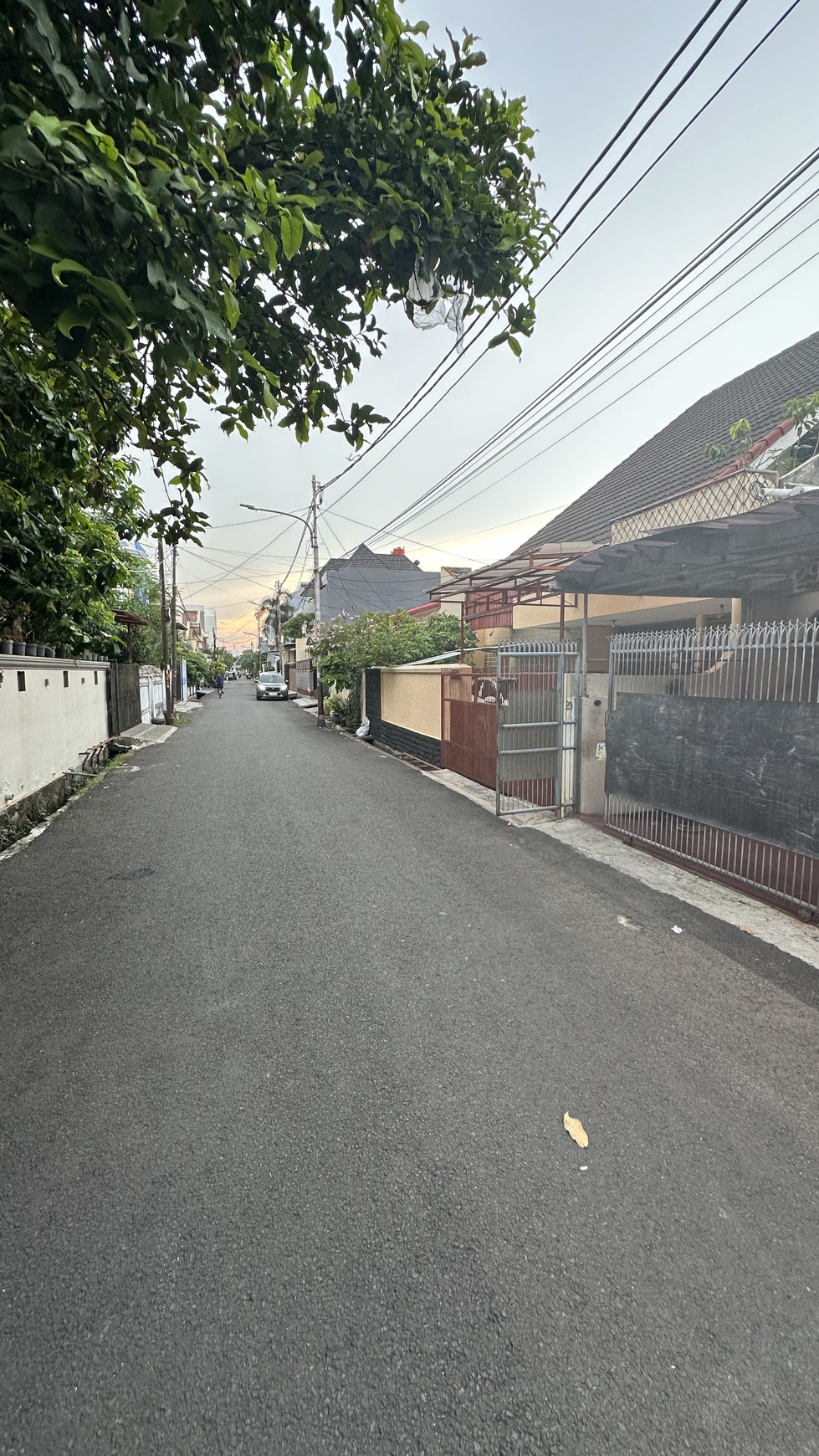 Rumah 3 Lantai Duri Kepa Kebon Jeruk, Jakarta Barat