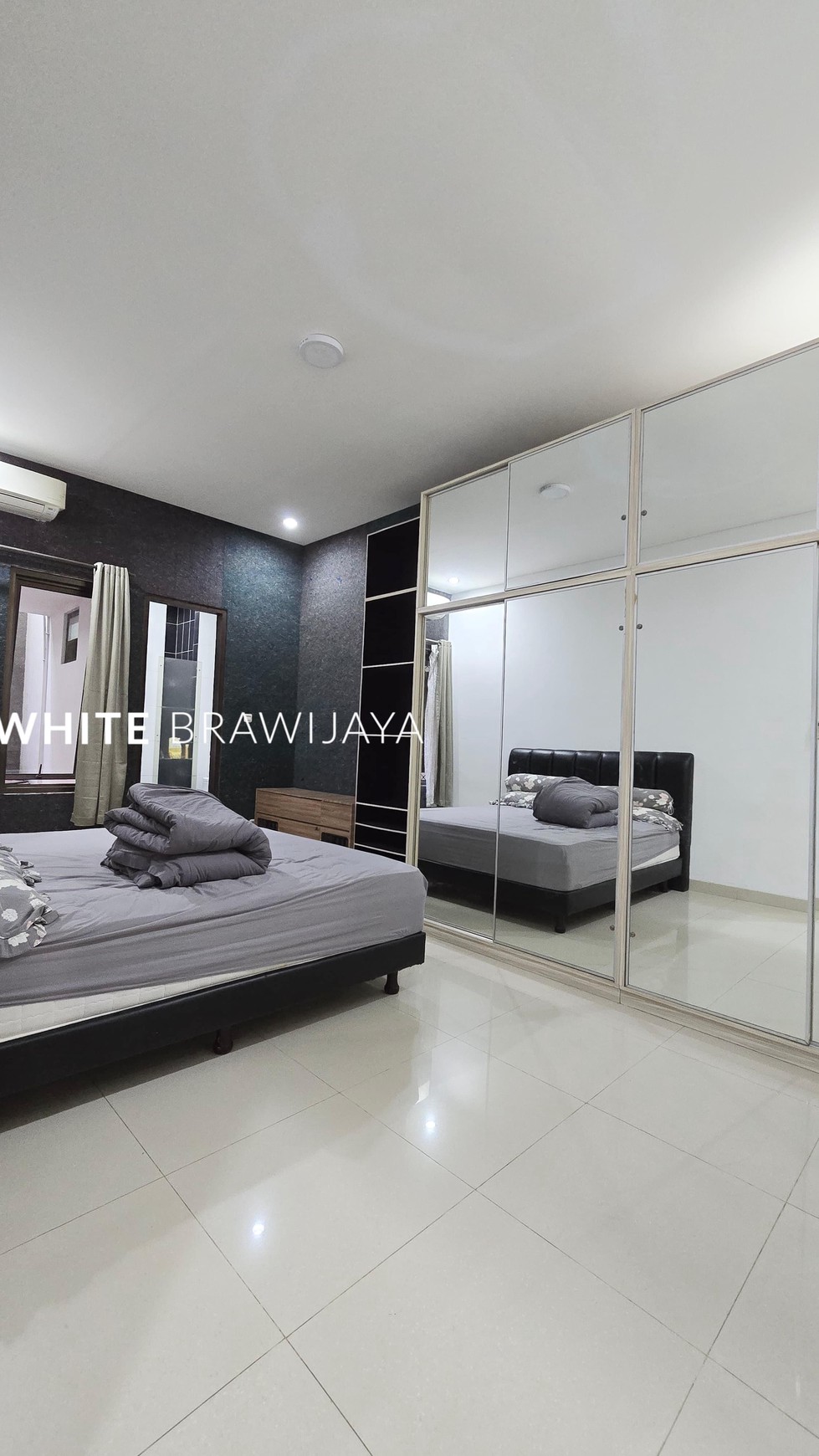 Rumah 2 Lantai Semi Furnished Antasari Kebayoran Baru