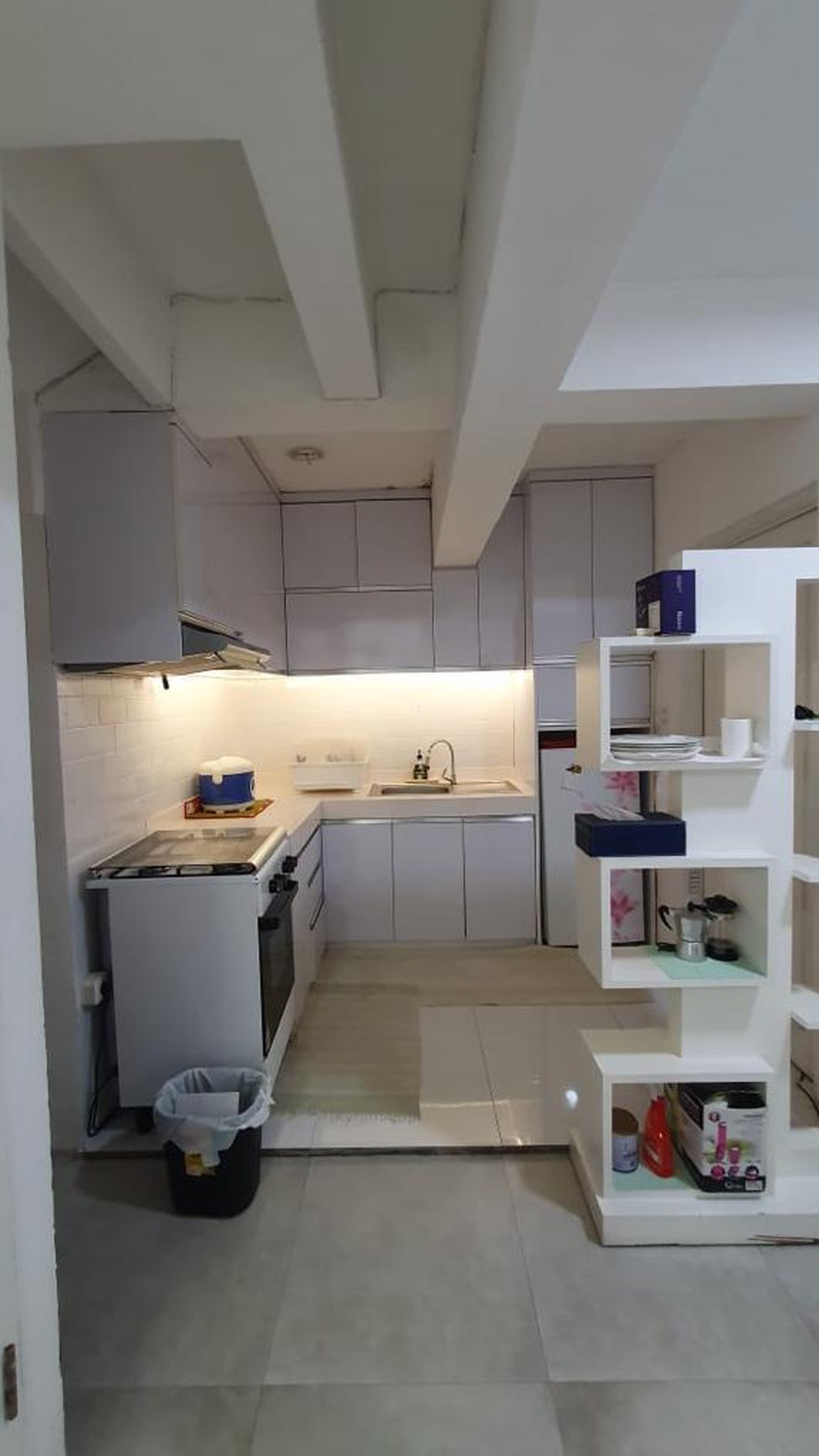 DIJUAL PERUMAHAN 4 LANTAI DI VILLA PONDOK INDAH, di Kebayoran, Jakarta Selatan.