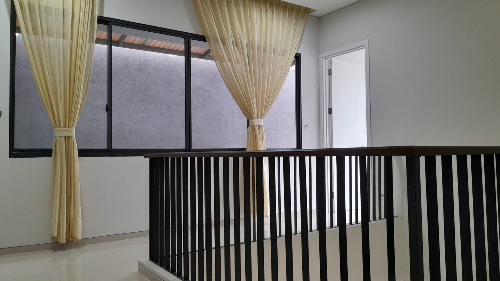 Rumah Bagus Di Discovery Amore Bintaro Sektor 9