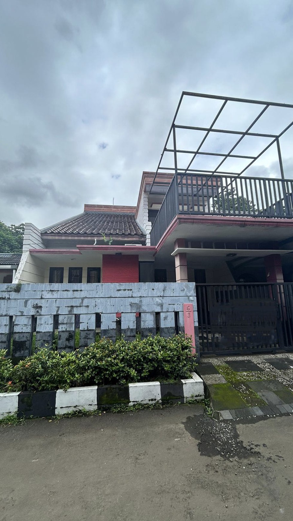 Rumah cantik Dijual 3 Lantai Lokasi Strategis di Bogor, Jawa Barat