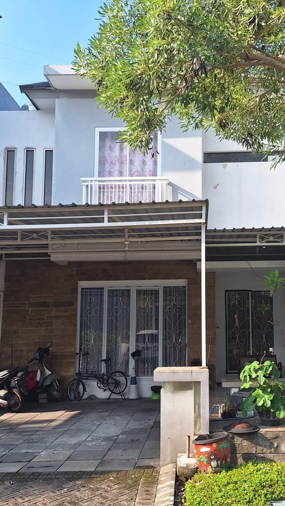 dijual rumah royal residence surabaya barat