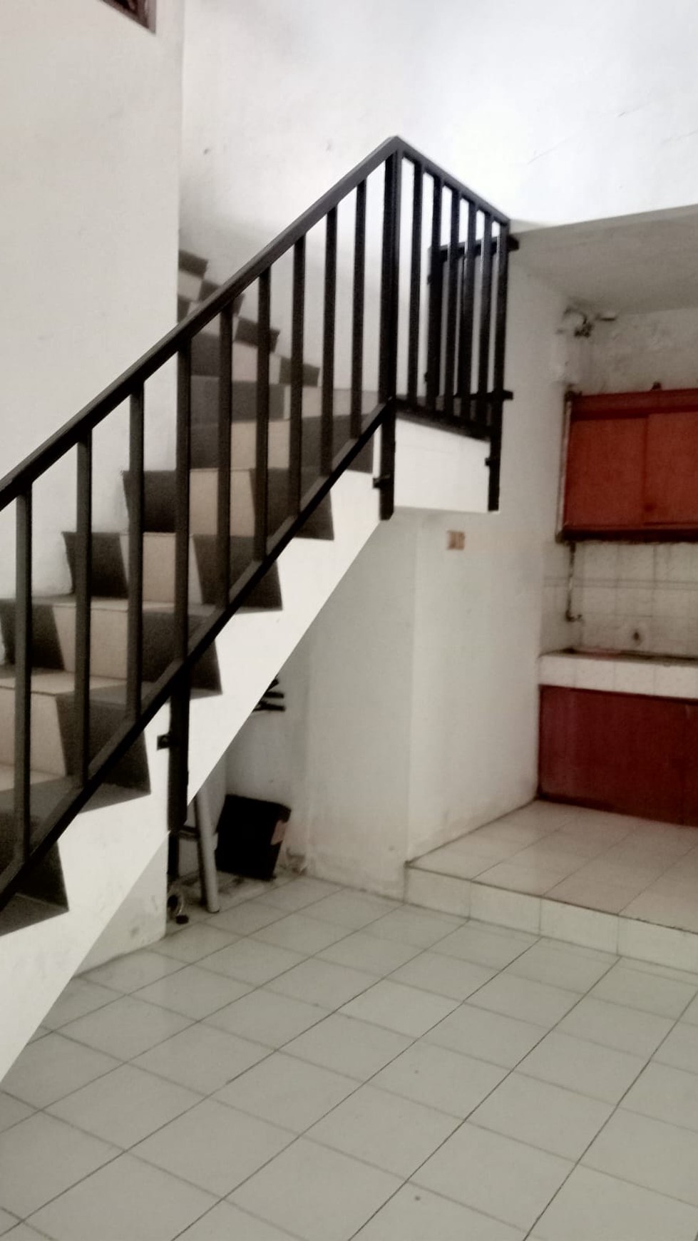 Rumah Bagus Diarea Bintaro Jaya Sektor 5, Dekat Stasiun KA & Toll