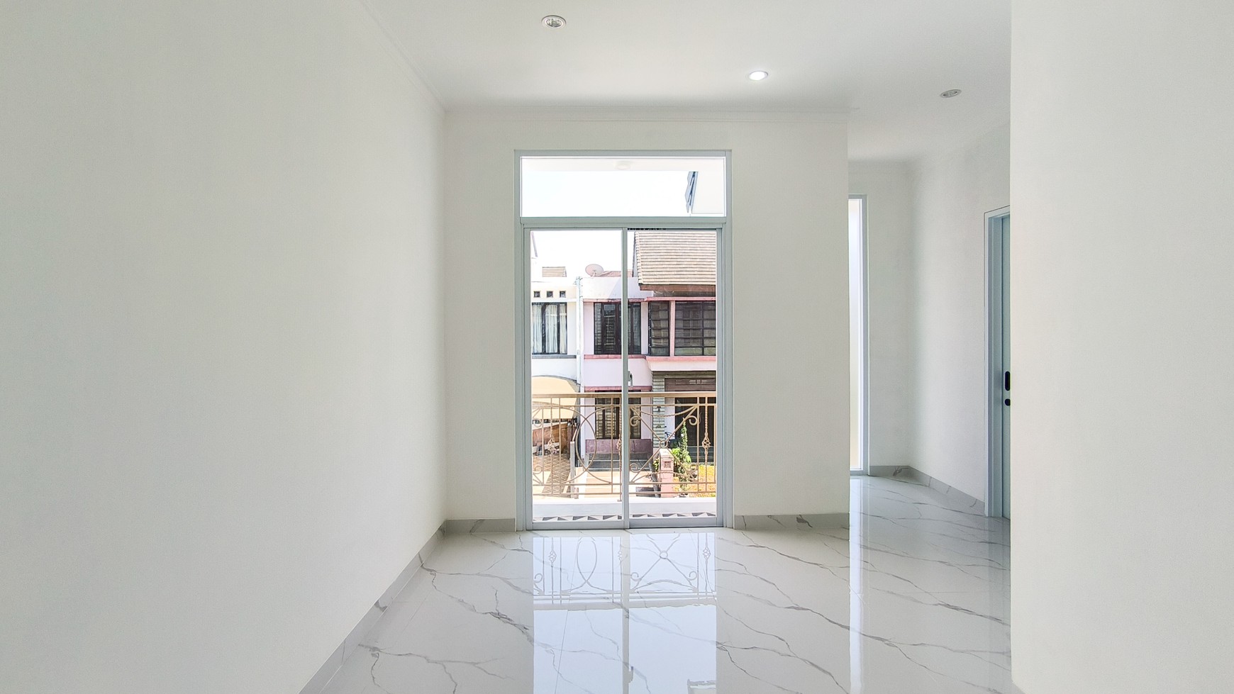 Rumah Baru Modern Minimalis Siap Huni di Emerald, Bintaro Jaya Sektor 9