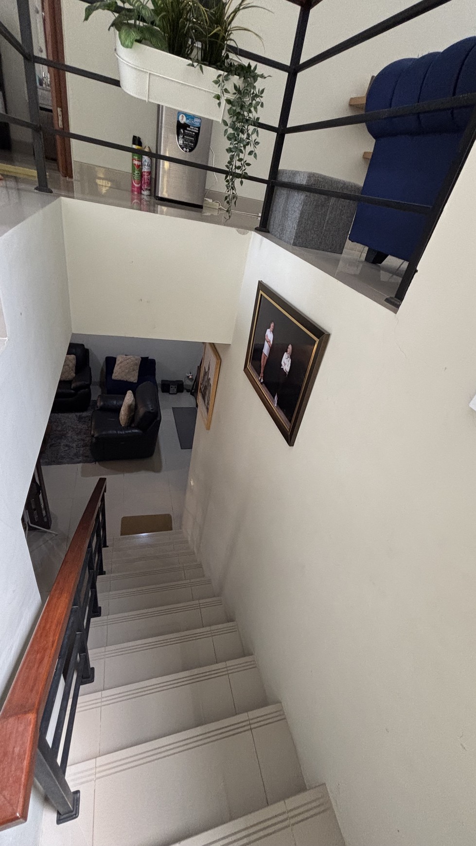 Rumah Modern Tropis, Full Renov Siap Huni di Premier Estate 3 Cibubur