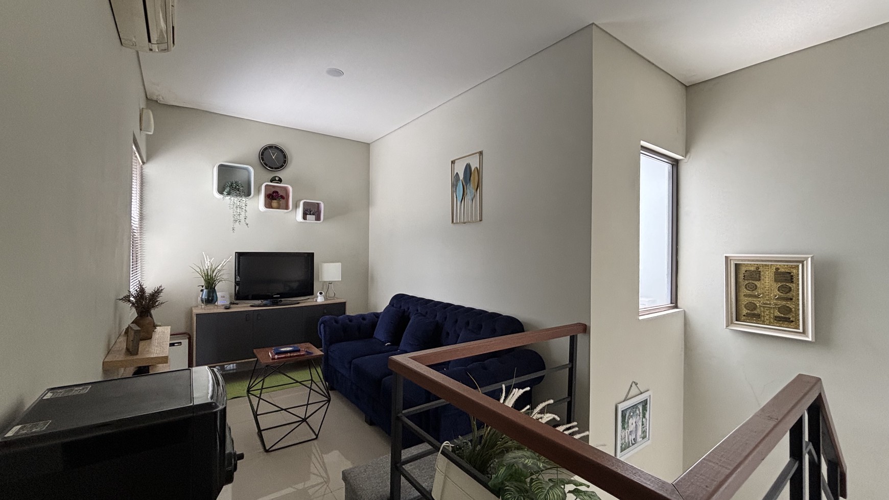Rumah Modern Tropis, Full Renov Siap Huni di Premier Estate 3 Cibubur