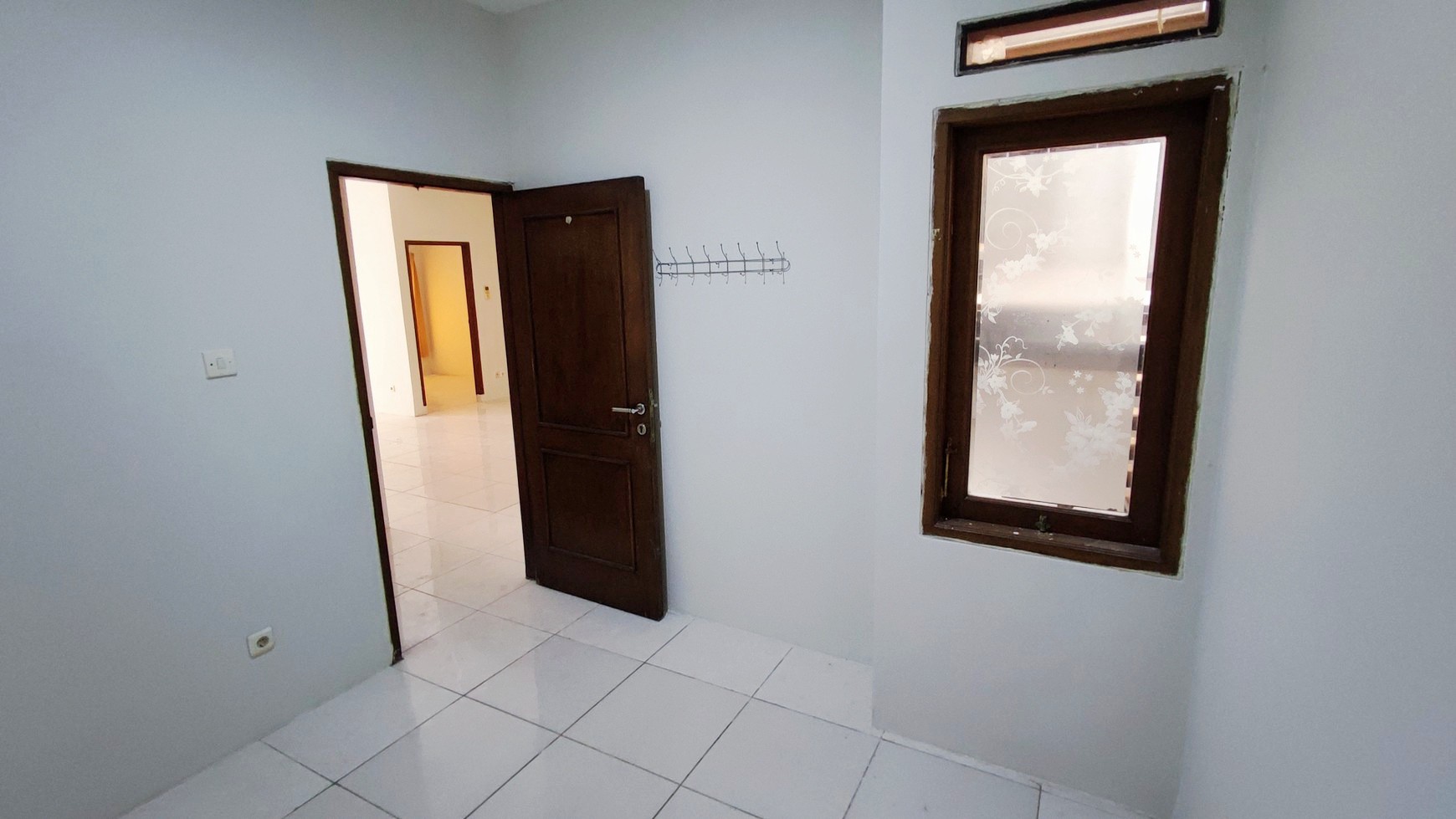 Hot Rent. Rumah baru renovasi di Nusa Loka, BSD