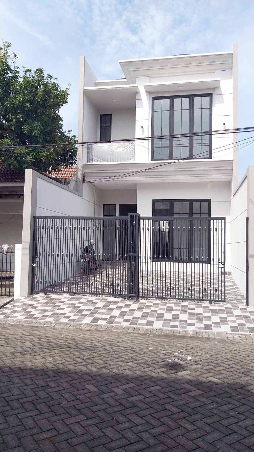 Rumah Hitung Tanah Area Cipete