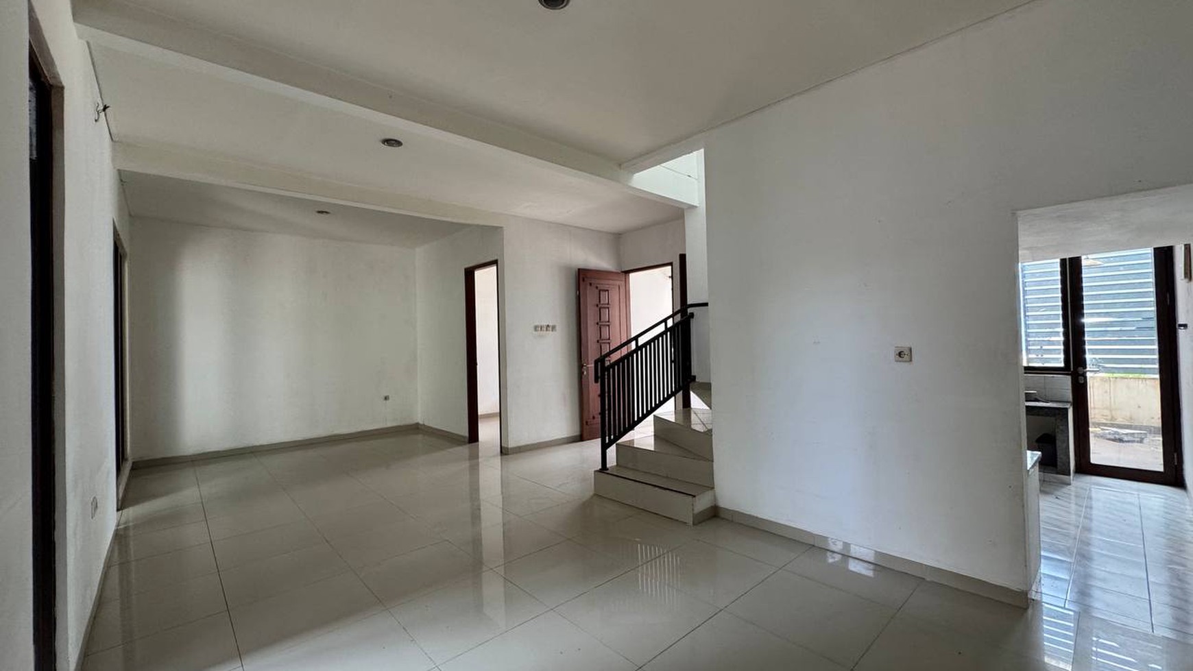 Rumah Hitung Tanah Area Cipete