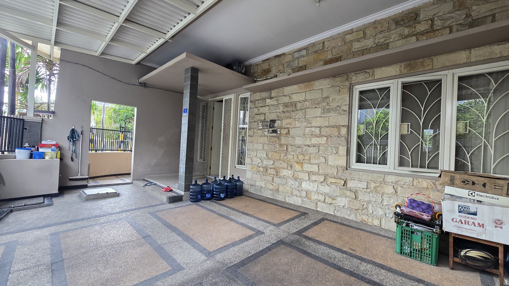 Rumah Hitung Tanah Area Cipete