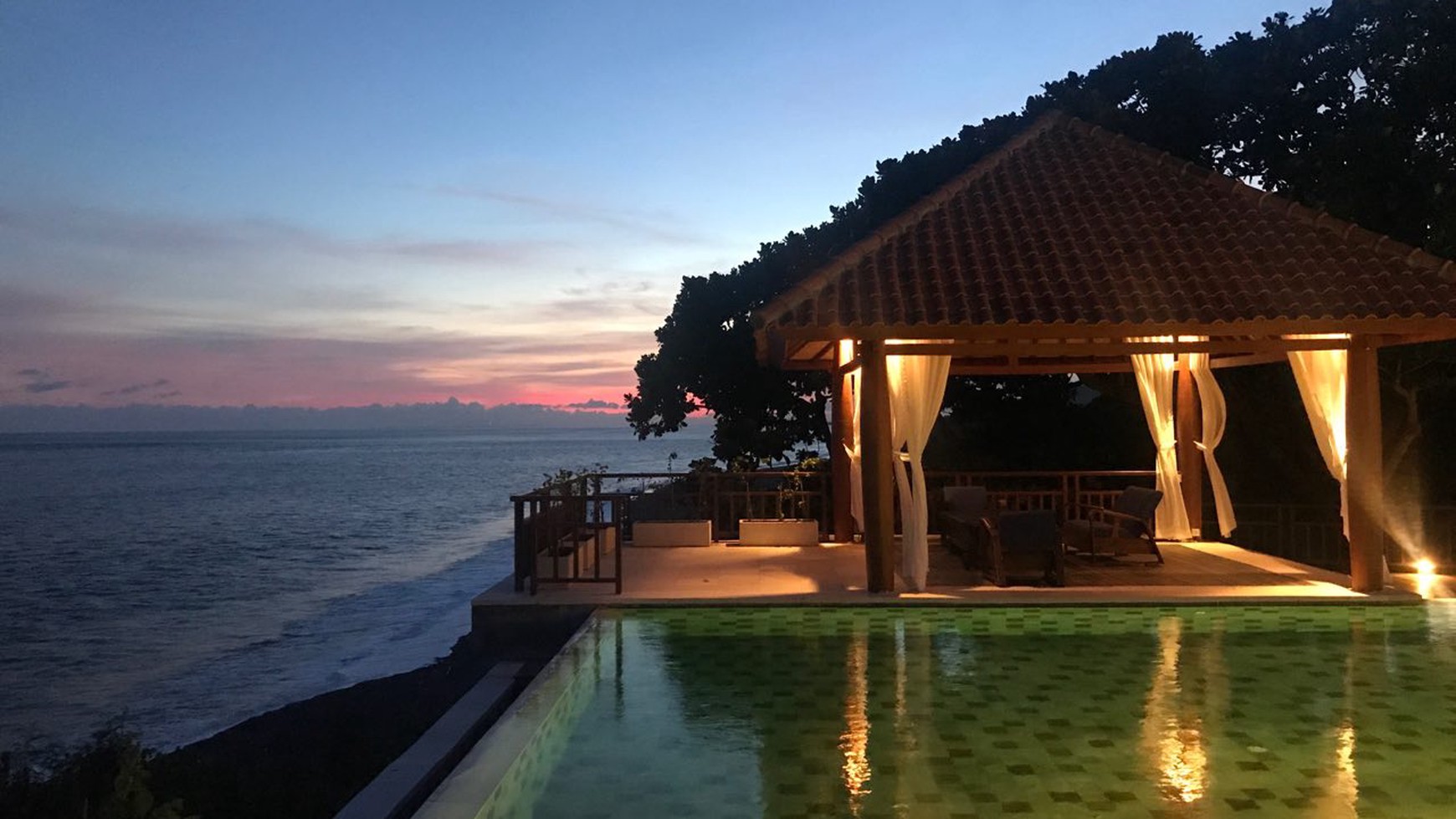 Exclusive Ocean Front Luxury Villas in a Stunning Location Bali