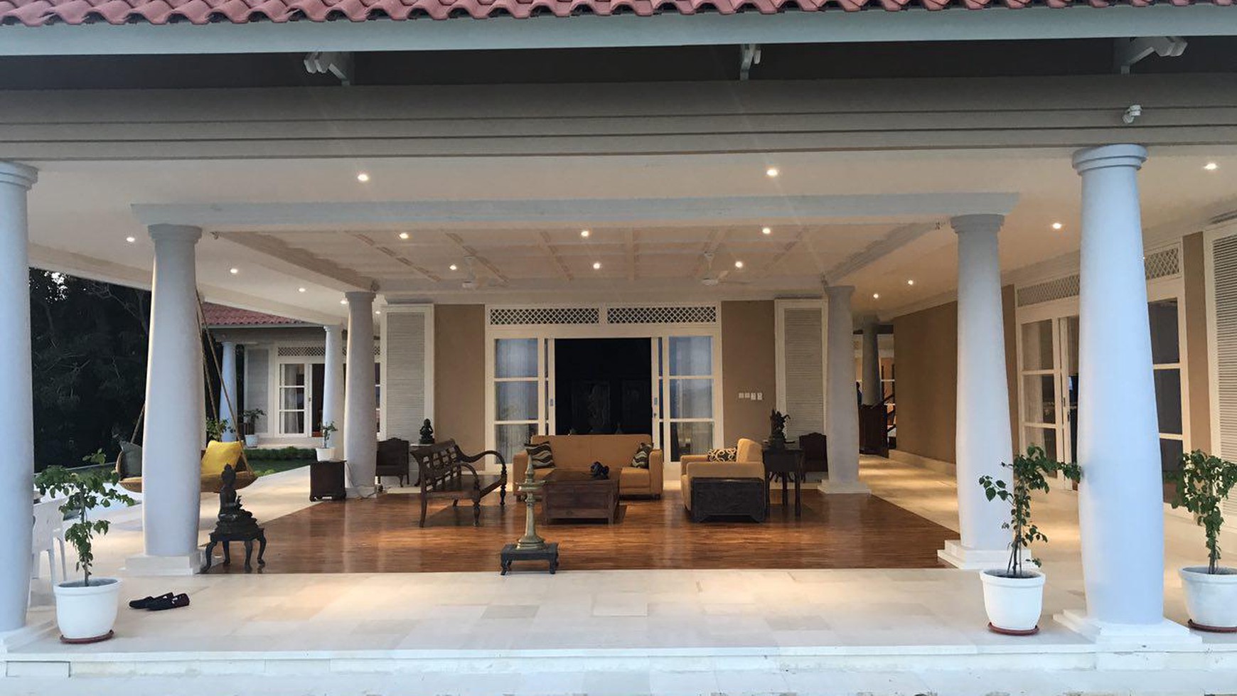 Exclusive Ocean Front Luxury Villas in a Stunning Location Bali