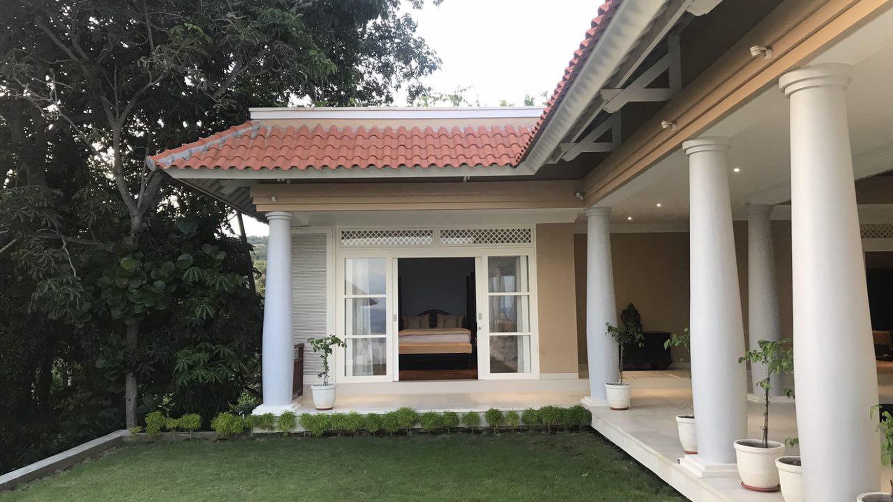 Exclusive Ocean Front Luxury Villas in a Stunning Location Bali