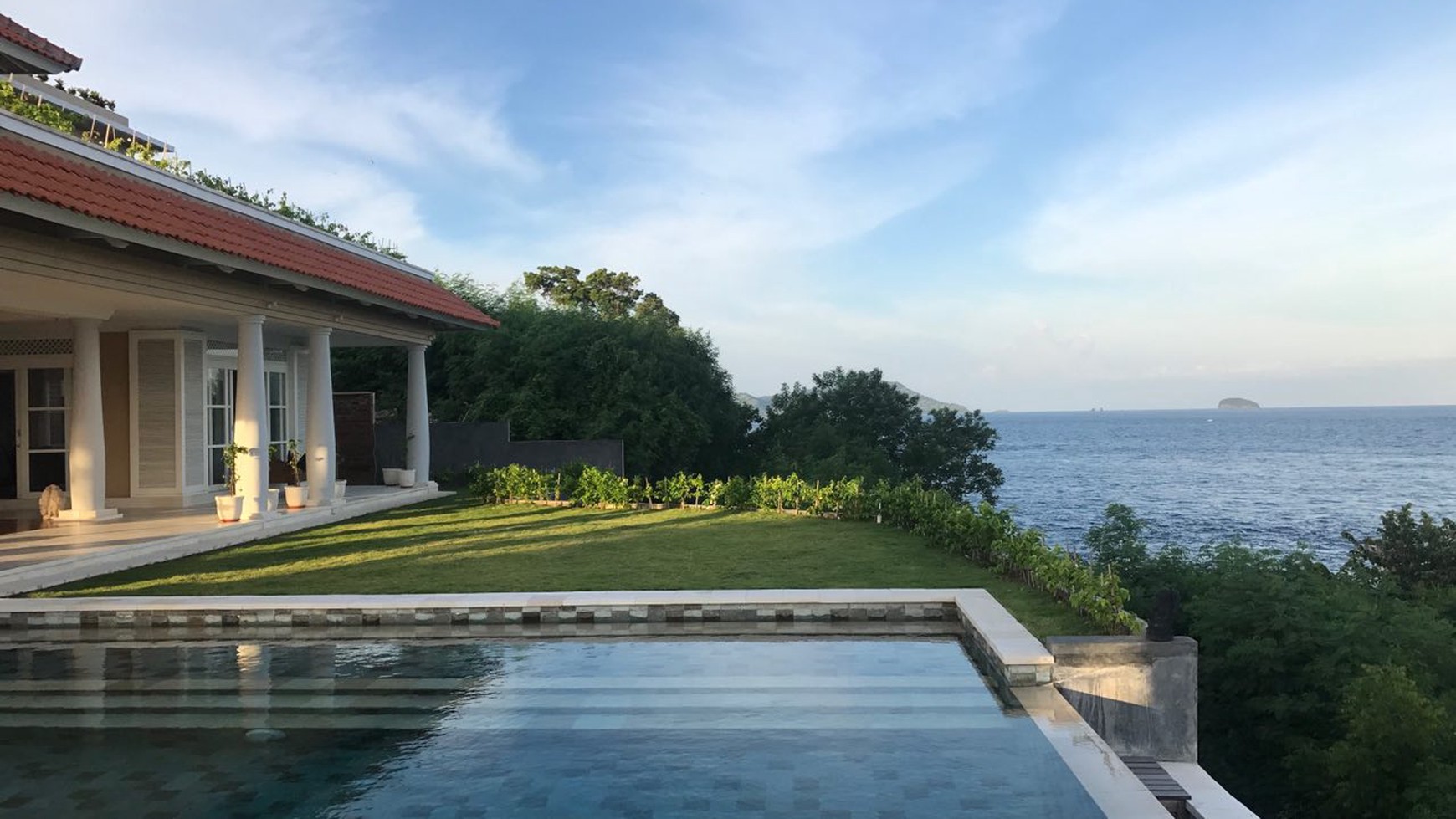 Exclusive Ocean Front Luxury Villas in a Stunning Location Bali