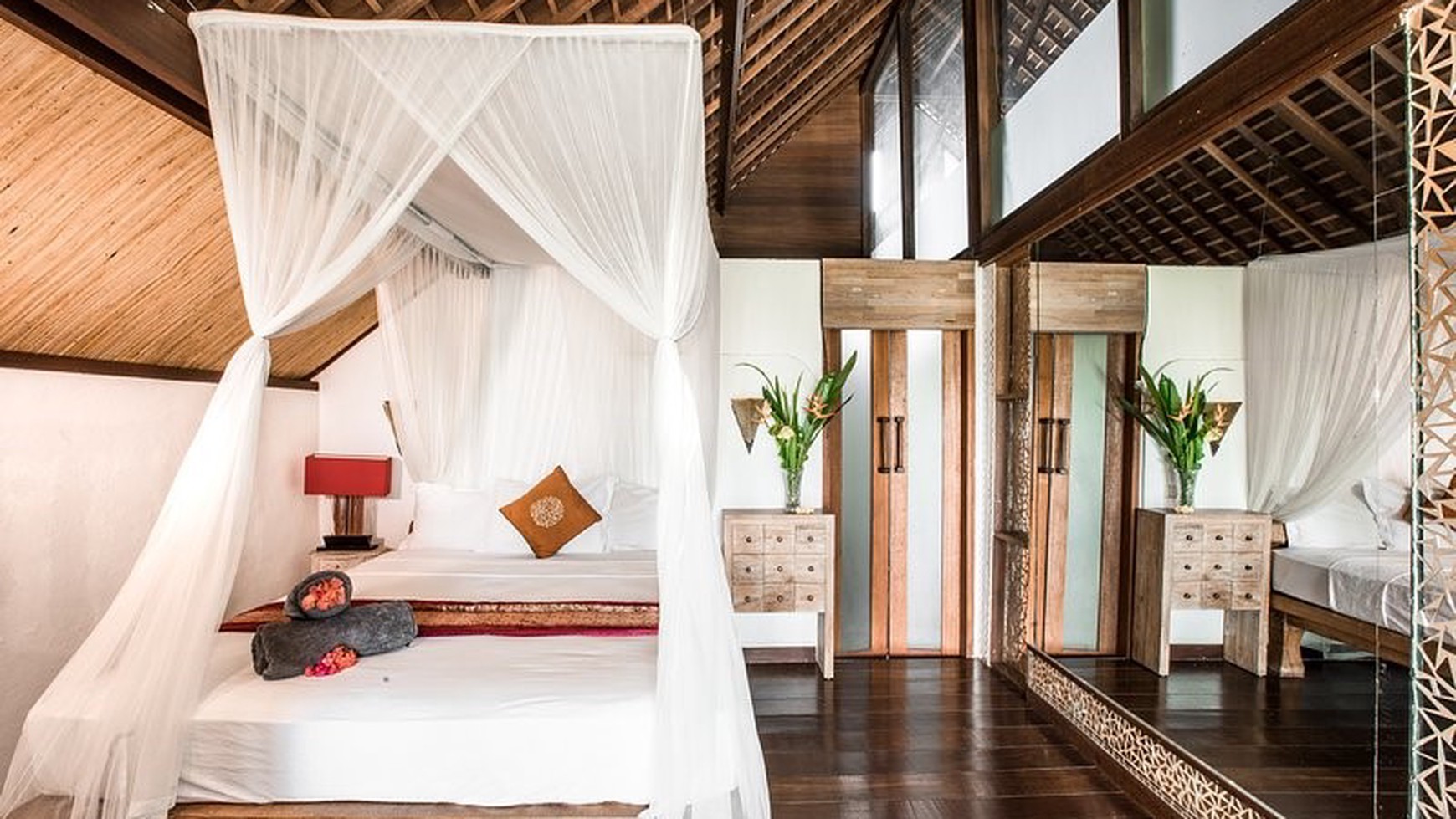 Freehold Tropical Villa Sitting on Big Land In Batu Bolong, Canggu Bali