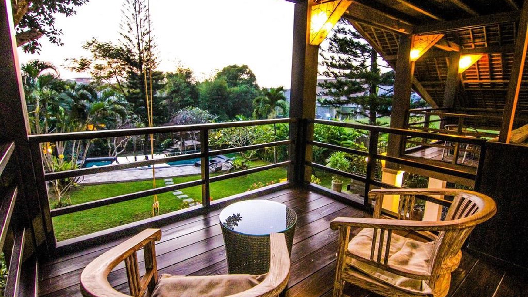 Freehold Tropical Villa Sitting on Big Land In Batu Bolong, Canggu Bali