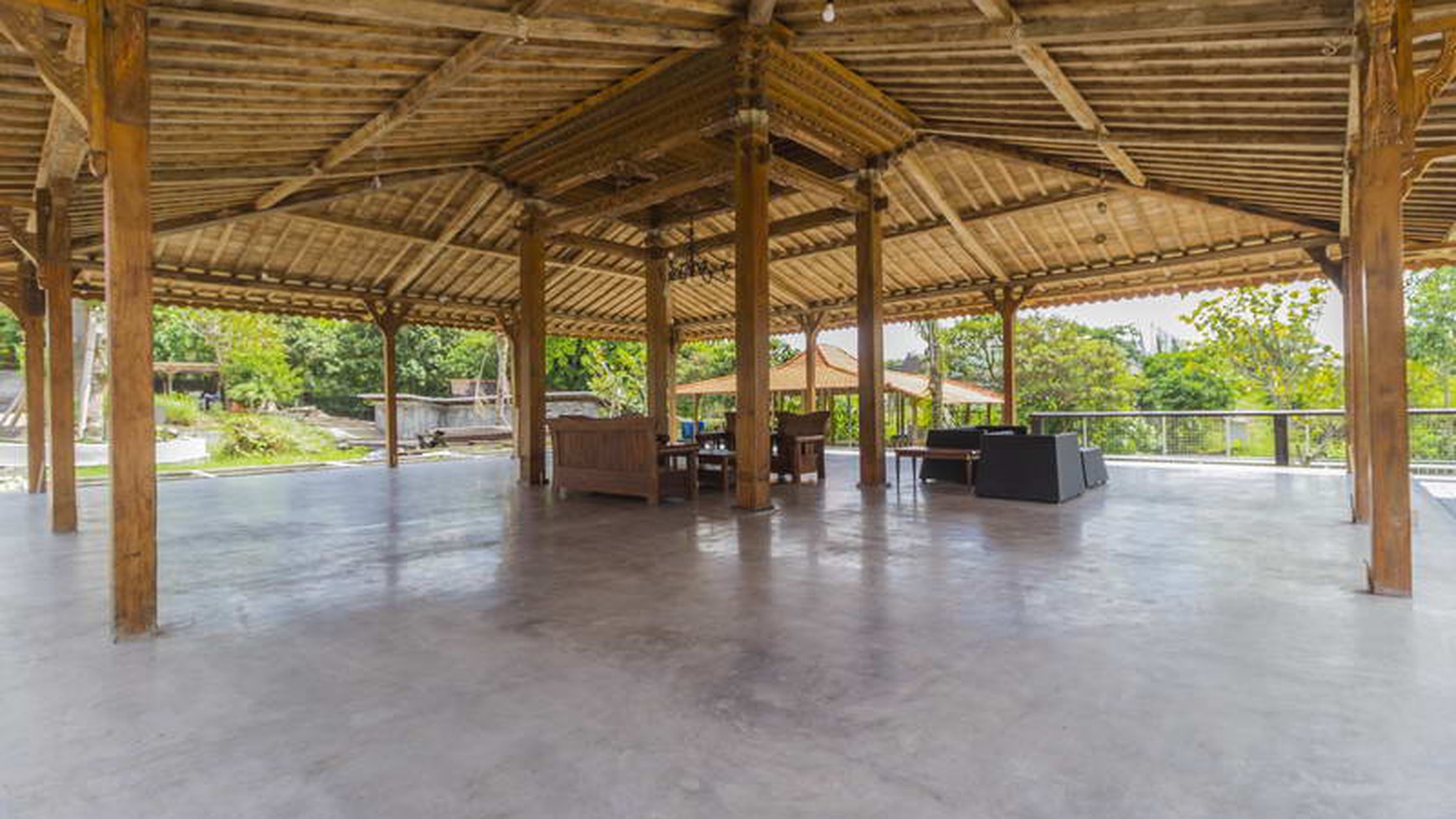 Freehold beautiful 9 joglos in area premium Canggu Bali