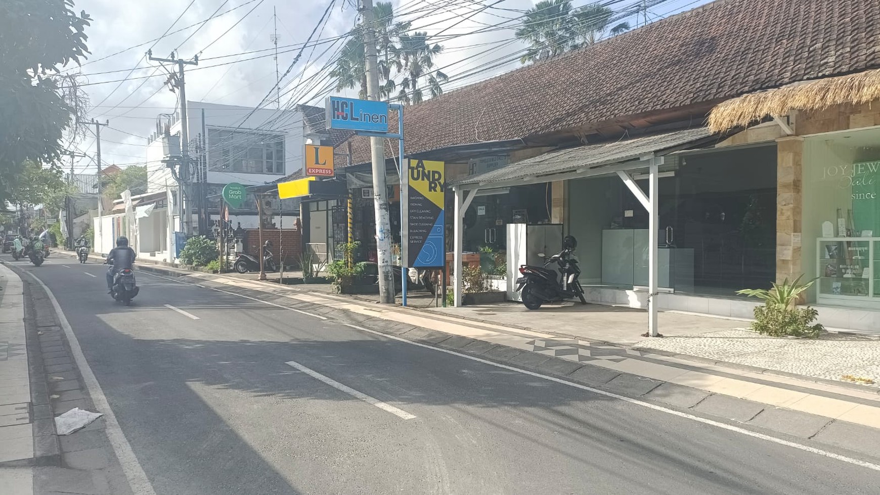 Land Leasehold 1000 Sqm in Great Location Main Road Drupadi Bali