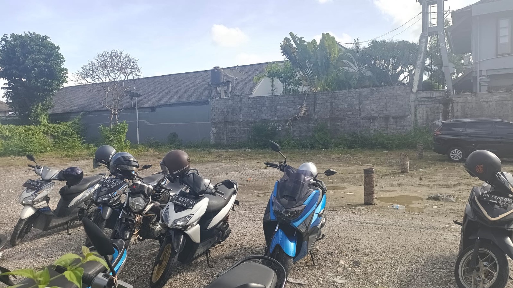 Land Leasehold 1000 Sqm in Great Location Main Road Drupadi Bali