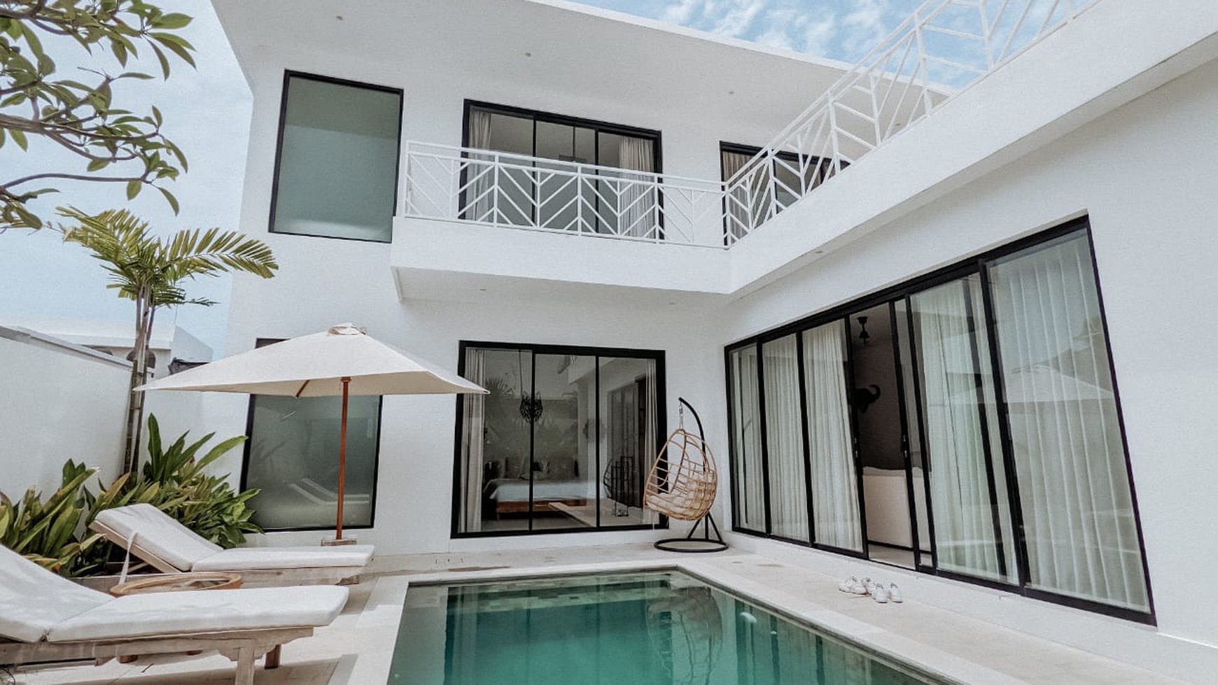 Beautiful Villa in heart of Canggu Bali close to Beach and Cafes