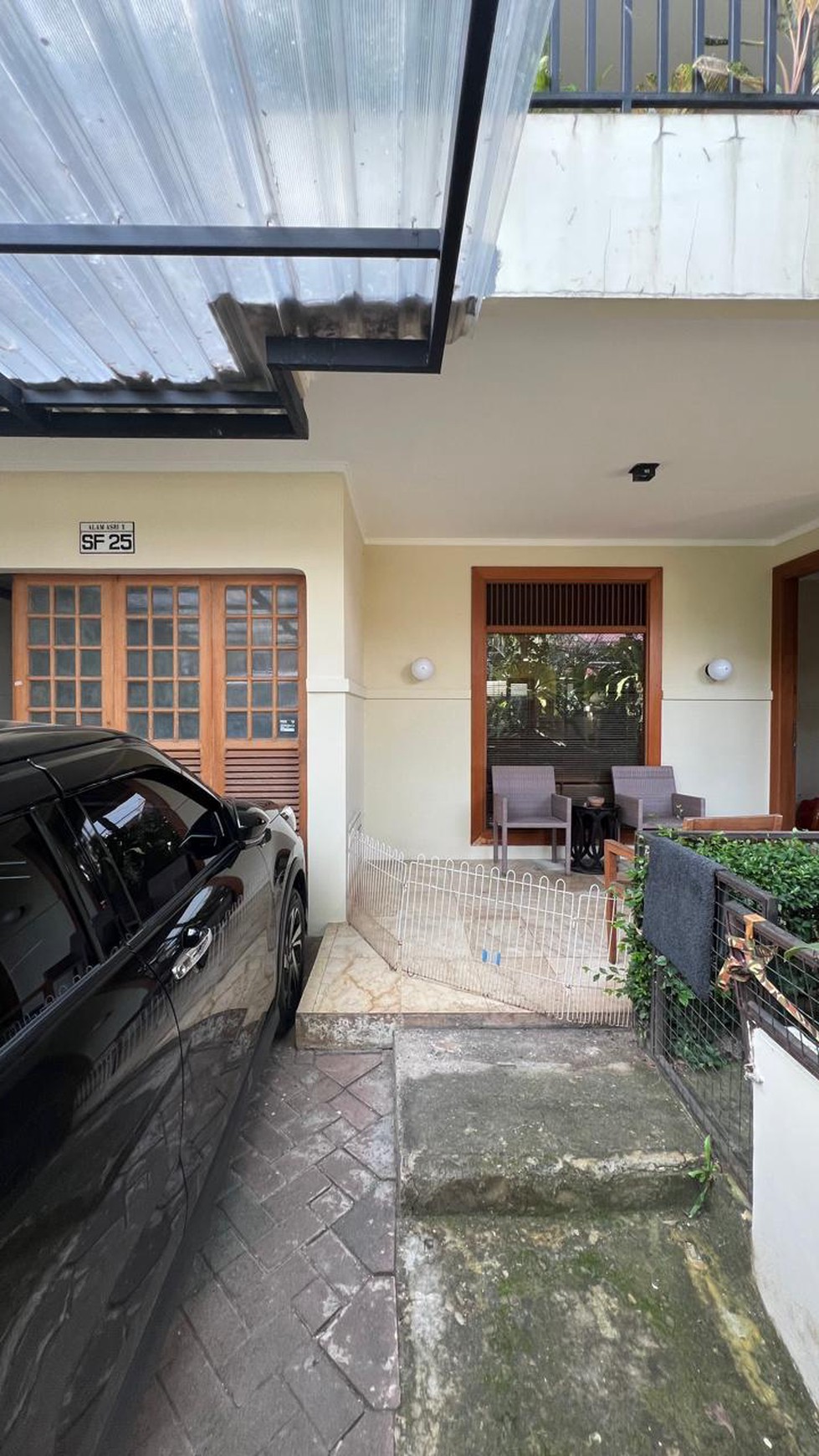 Dijual Rumah 2 lantai di Pondok Indah 