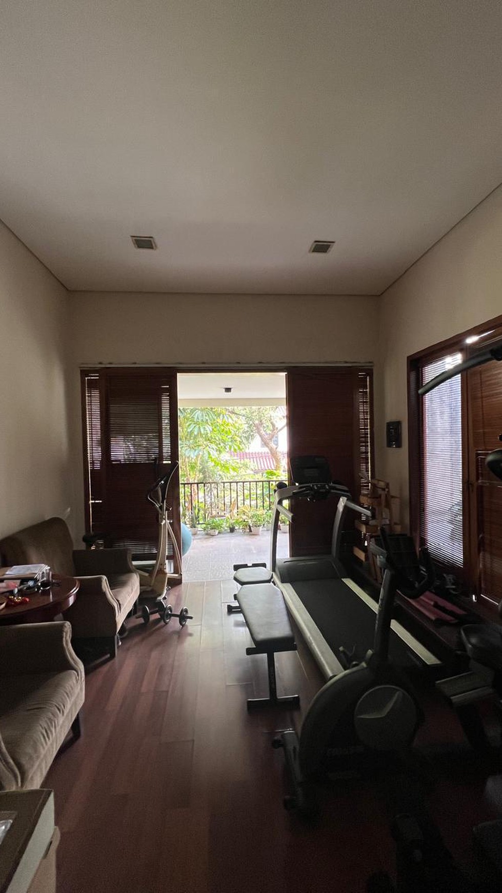 Dijual Rumah 2 lantai di Pondok Indah 