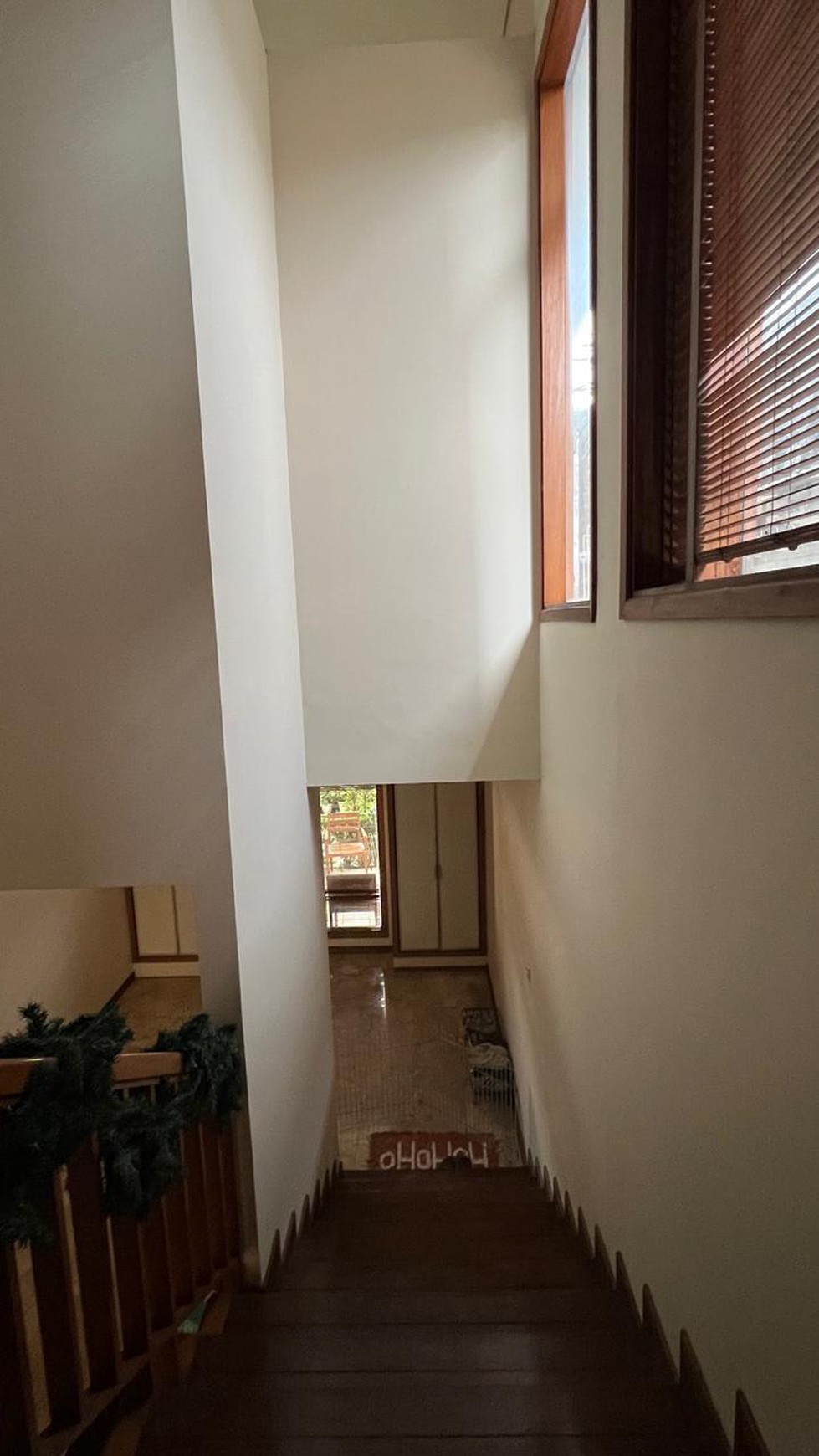 Dijual Rumah 2 lantai di Pondok Indah 