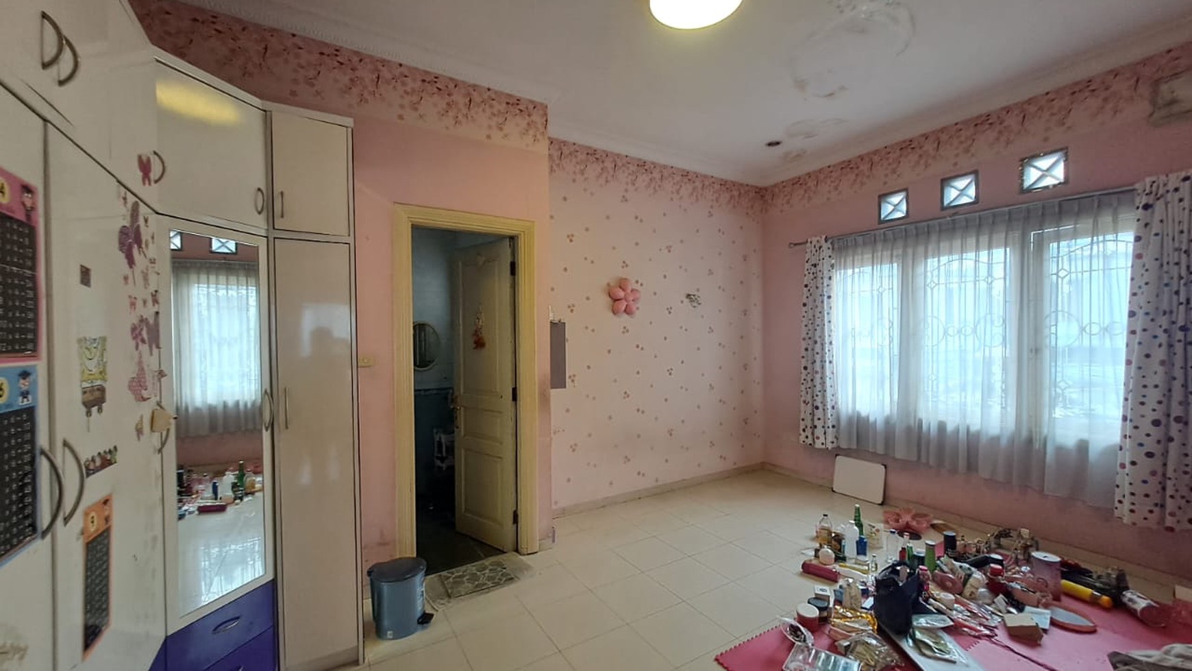 Rumah Cantik dan Nyaman di Tebet 