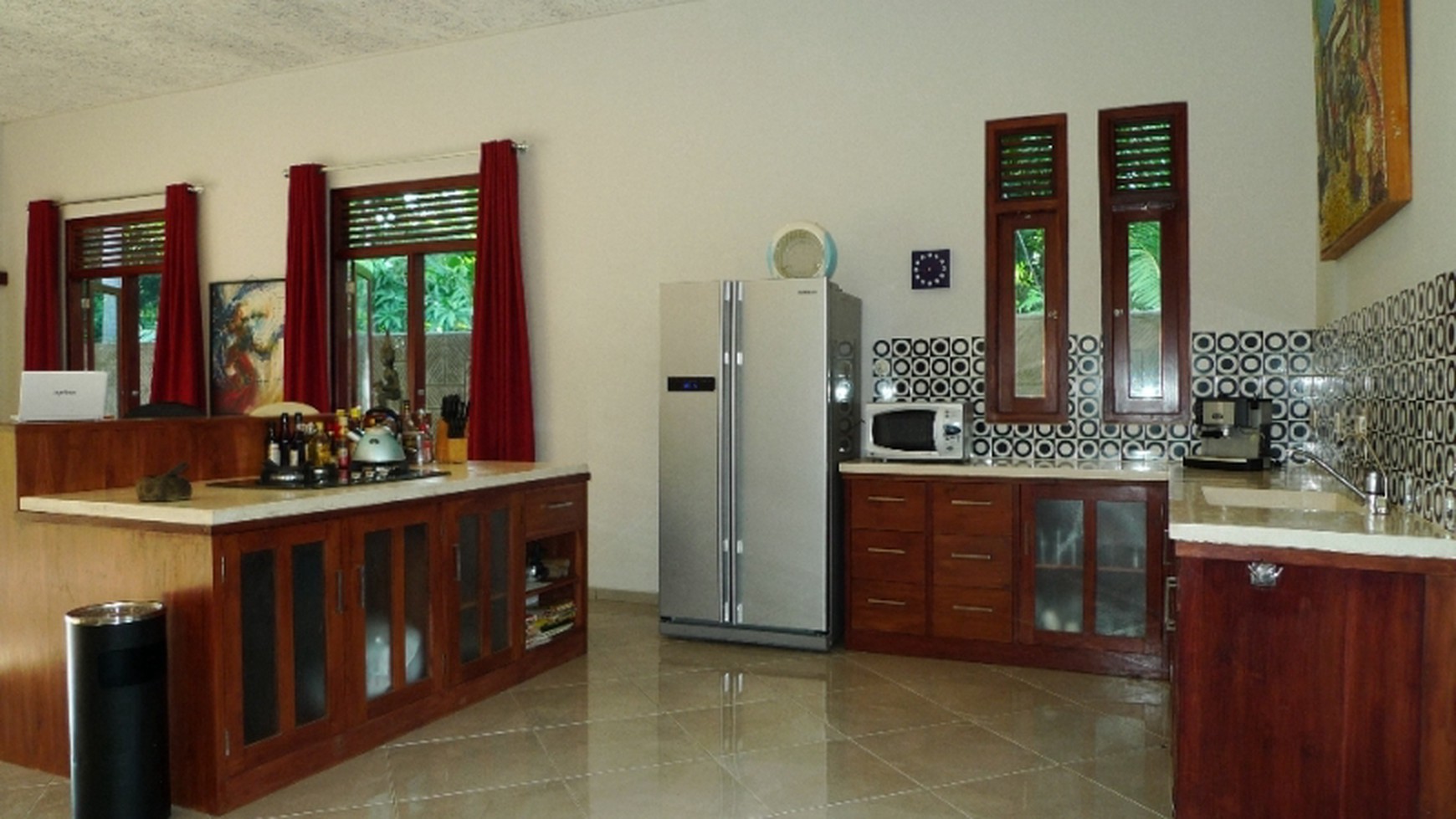 GREAT LUXURY VILLA IN CENTRAL LOVINA