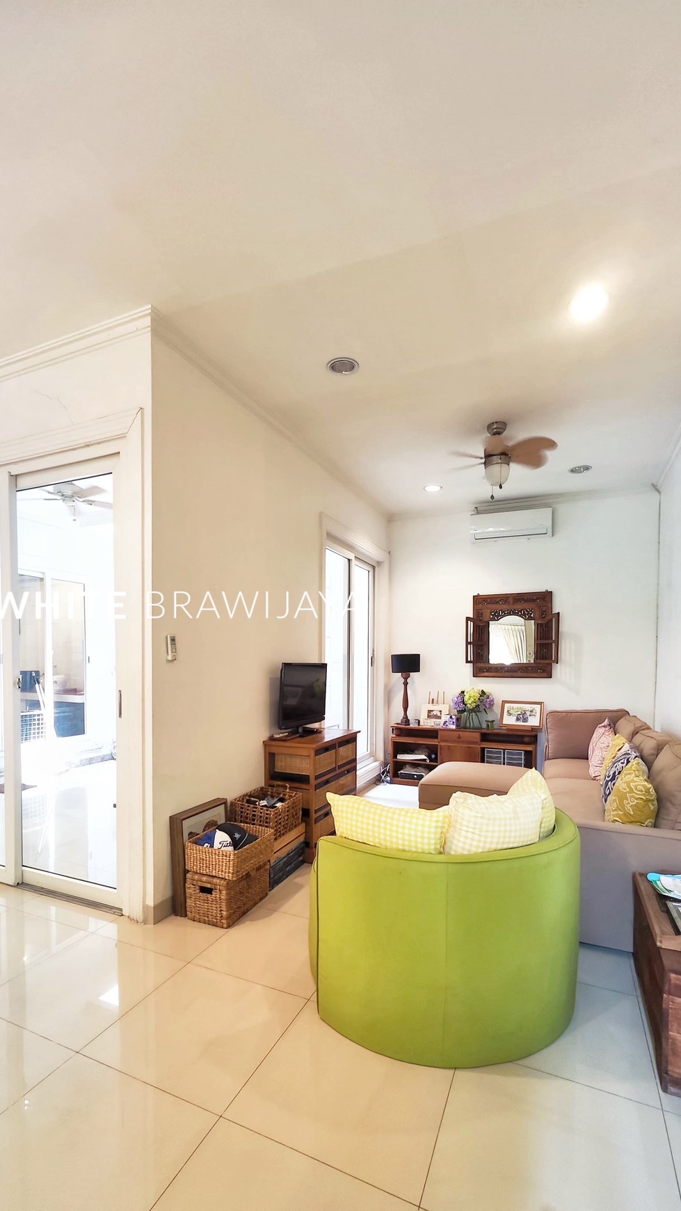 Rumah Lingkungan Tenang Area Villa Delima Lebak Bulus