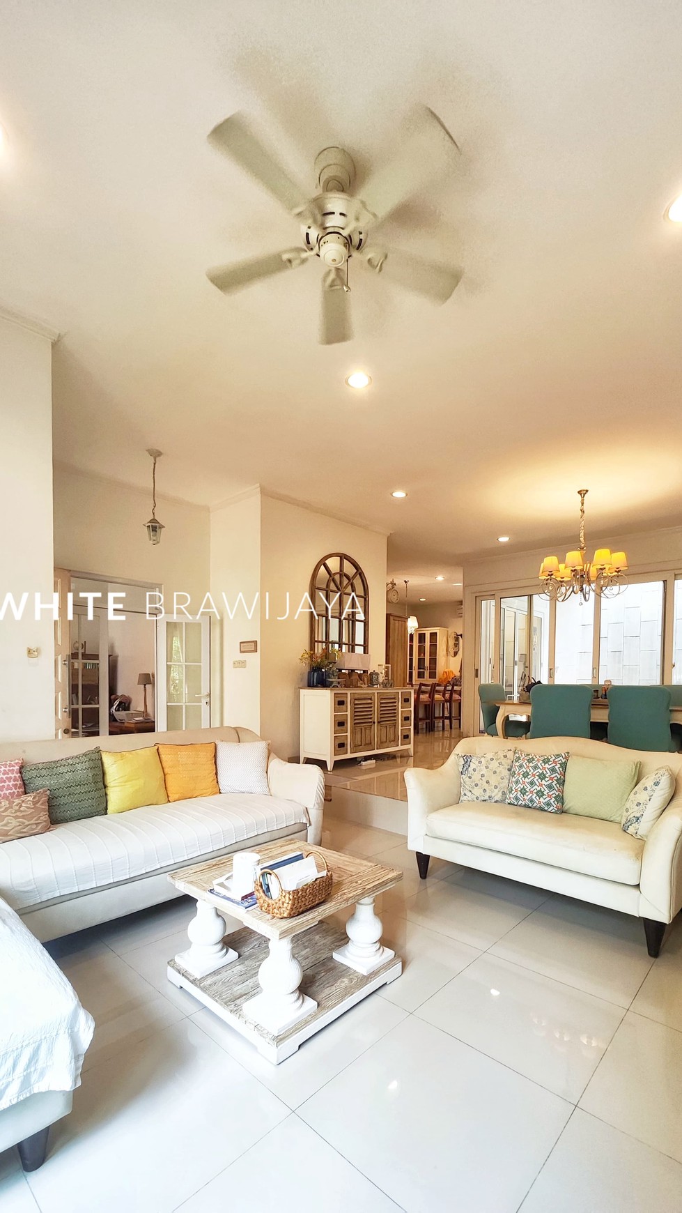 Rumah Lingkungan Tenang Area Villa Delima Lebak Bulus