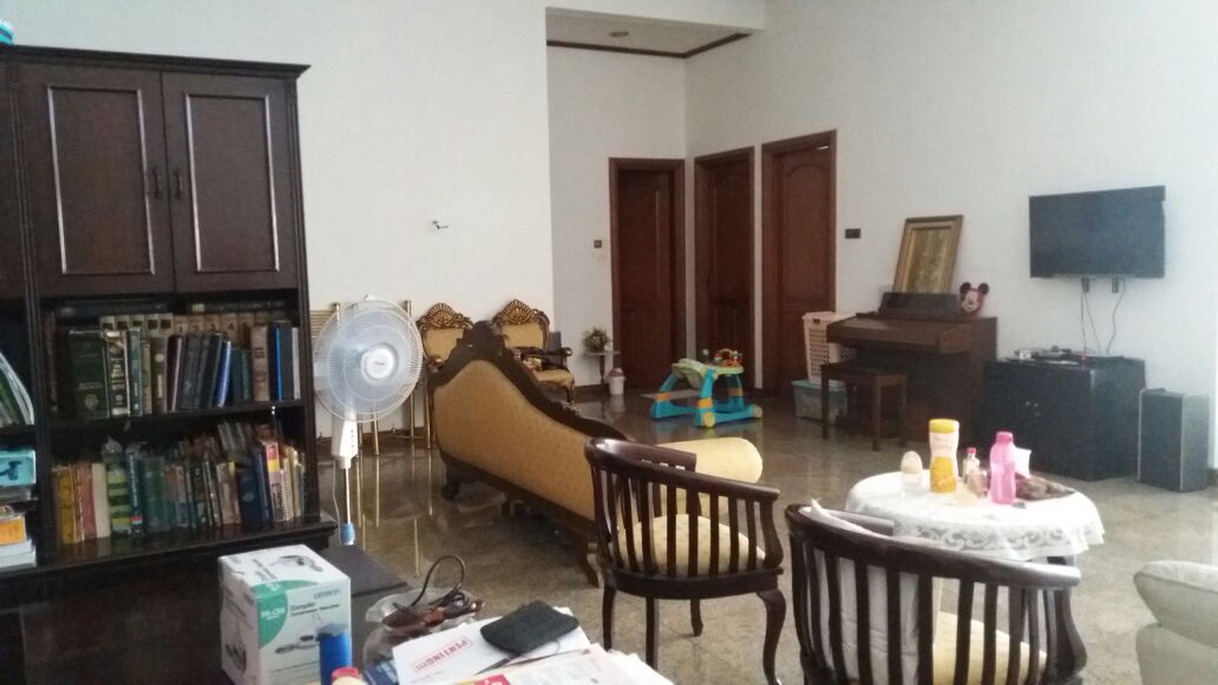 Rumah Lokasi Strategis dengan Lingkungan Asri di Pondok Pinang