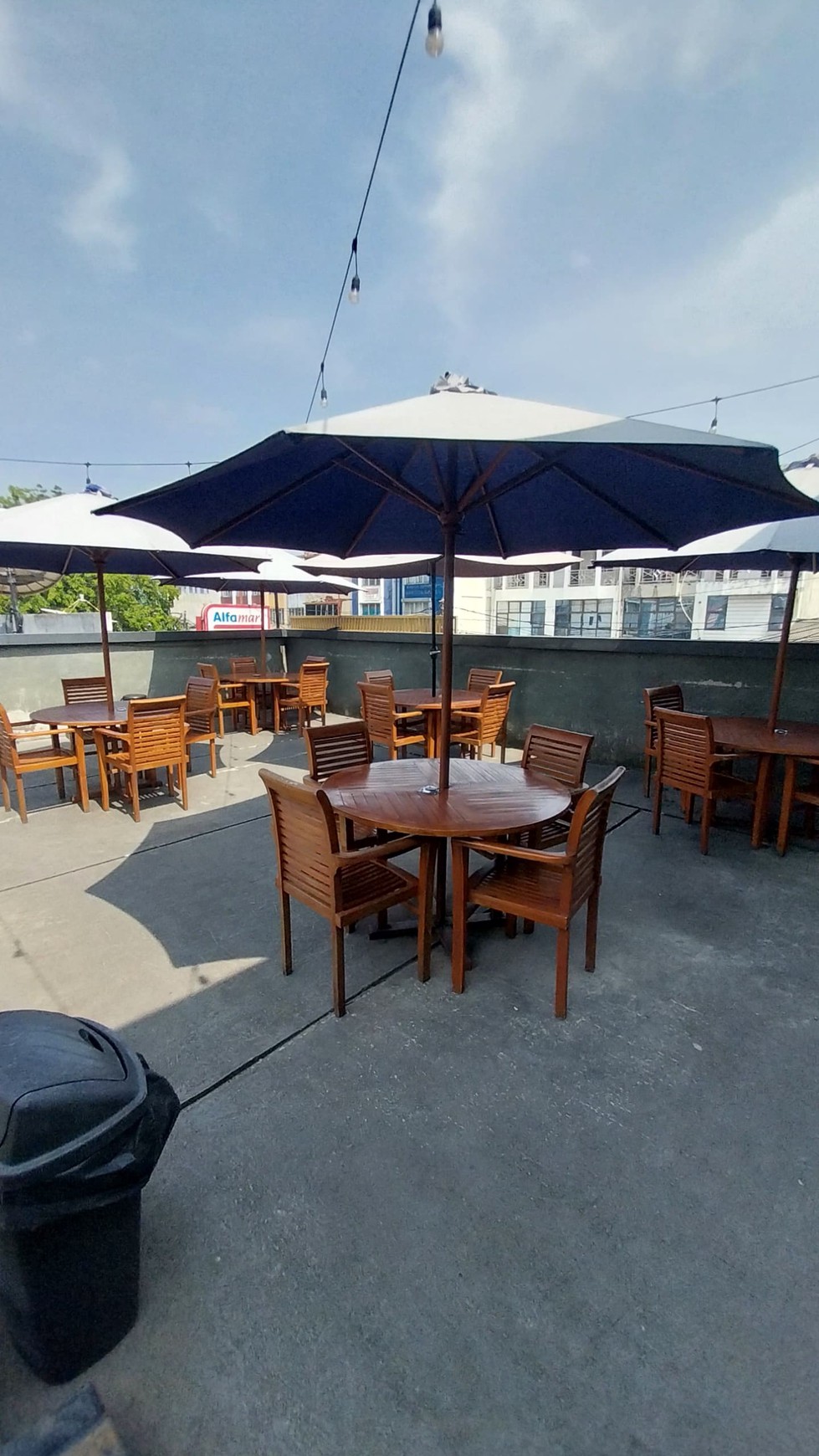 Cafe & Resto Industrial Fully Furnished & Kitchen Equipment di Pamulang