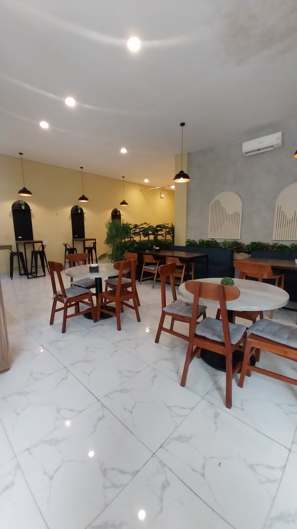 Cafe & Resto Industrial Fully Furnished & Kitchen Equipment di Pamulang