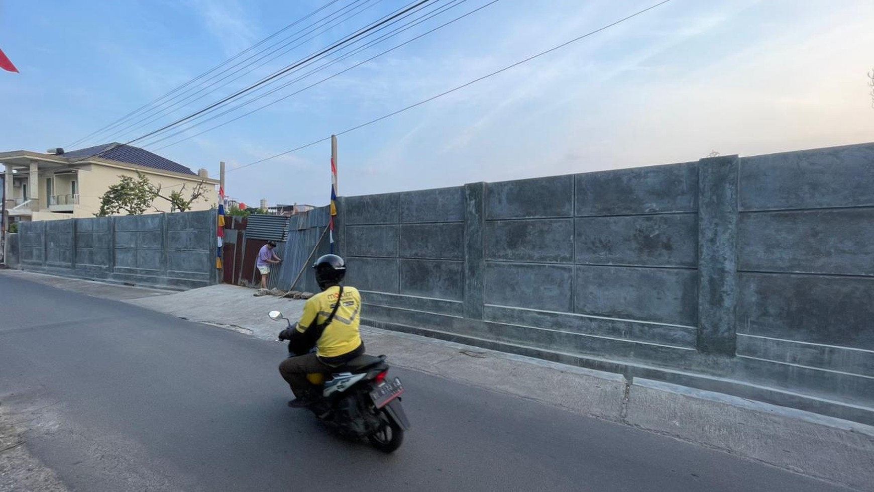 Tanah kosong dijalan Pulau Morotai gg. Mk Baginda Wayhalim Kotamadya Bandarlampung