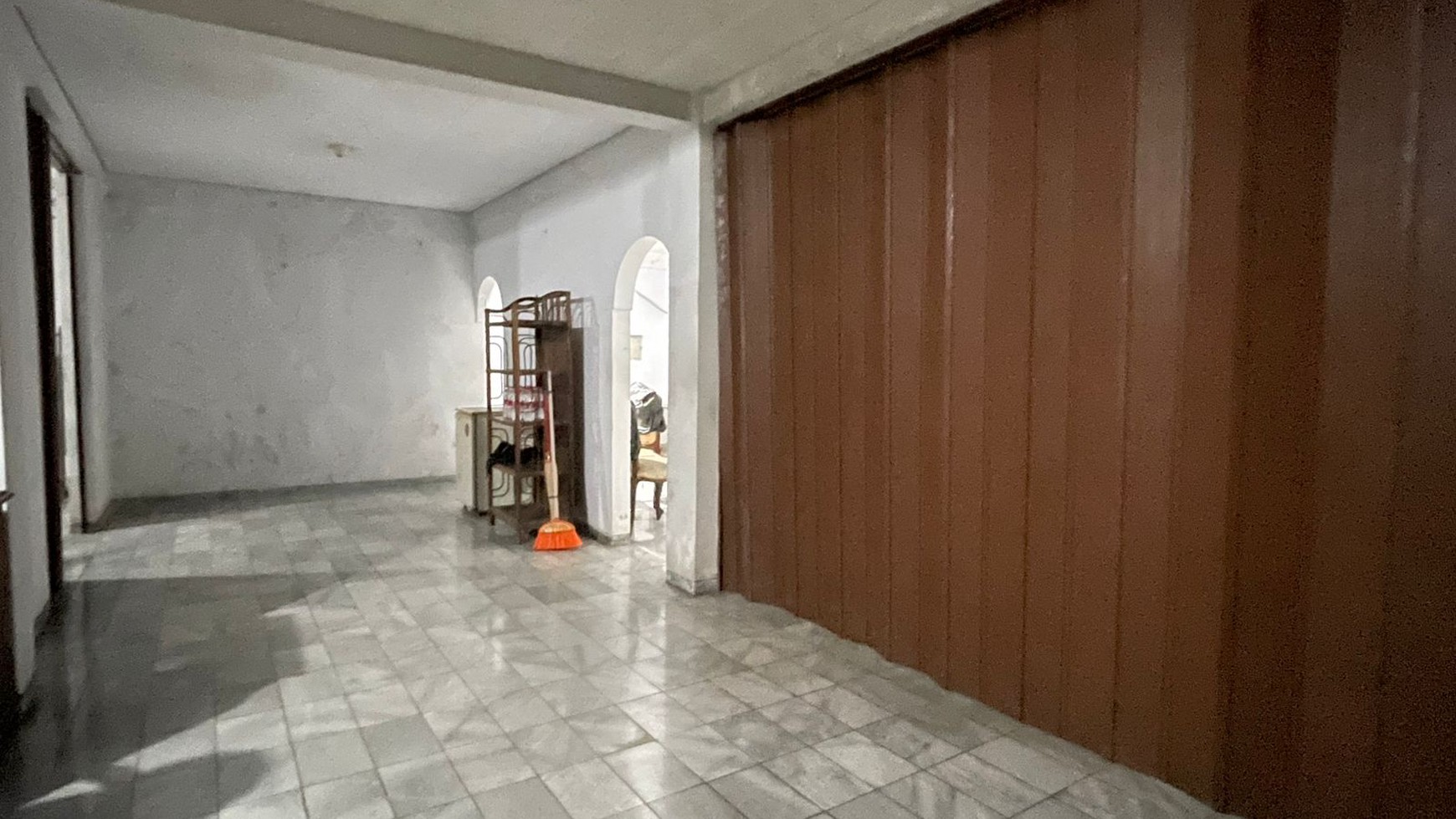 Rumah Hitung Tanah di Kebayoran Baru