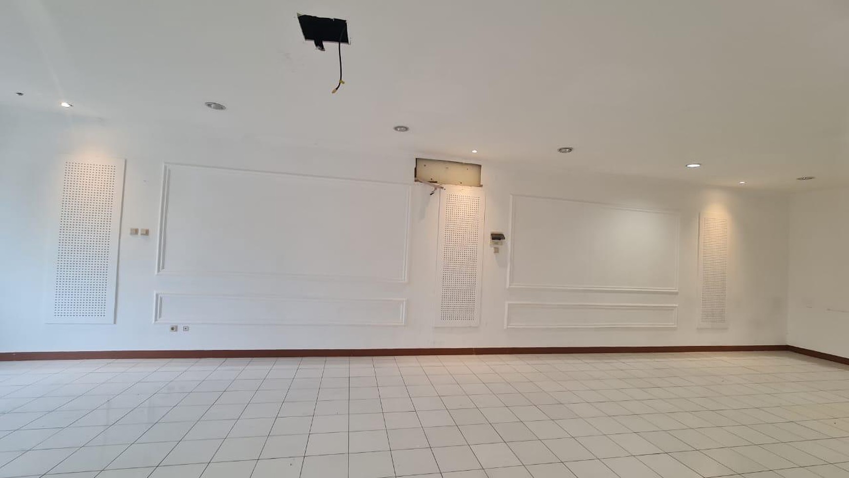 RUKO GANDENG 3 UNIT DI JL GADING GOLF BOULEVARD GADING SERPONG