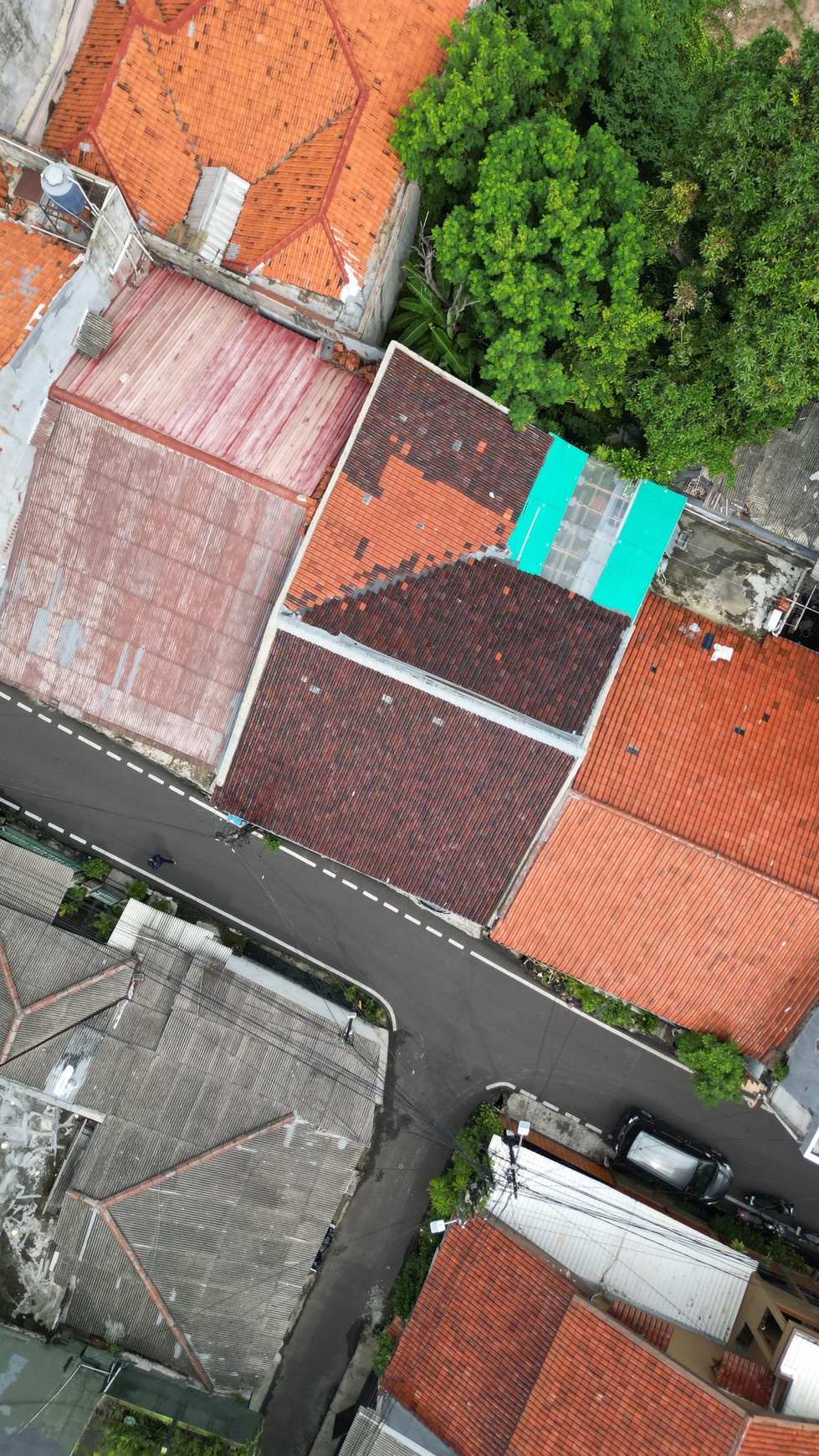 Rumah 1,5 lantai Hitung tanah di Petamburan, Jakarta Pusat