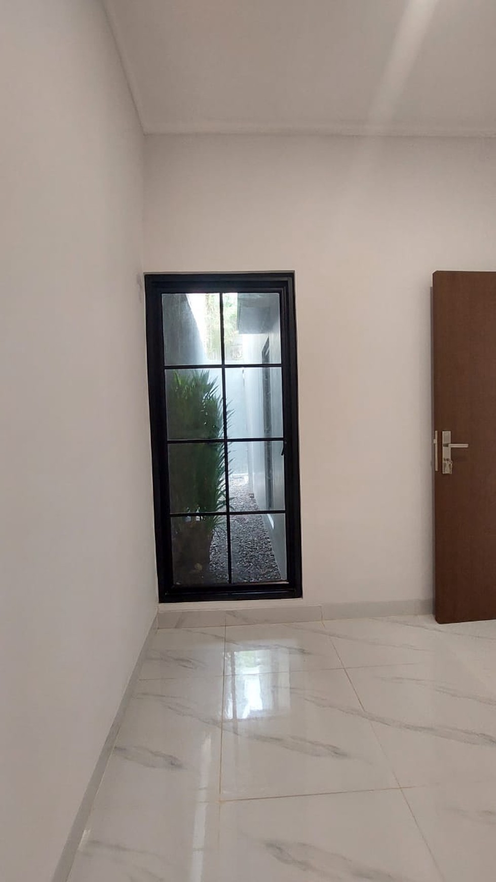 Brand New Rumah Siap Huni dengan Hunian Nyaman di Ciputat