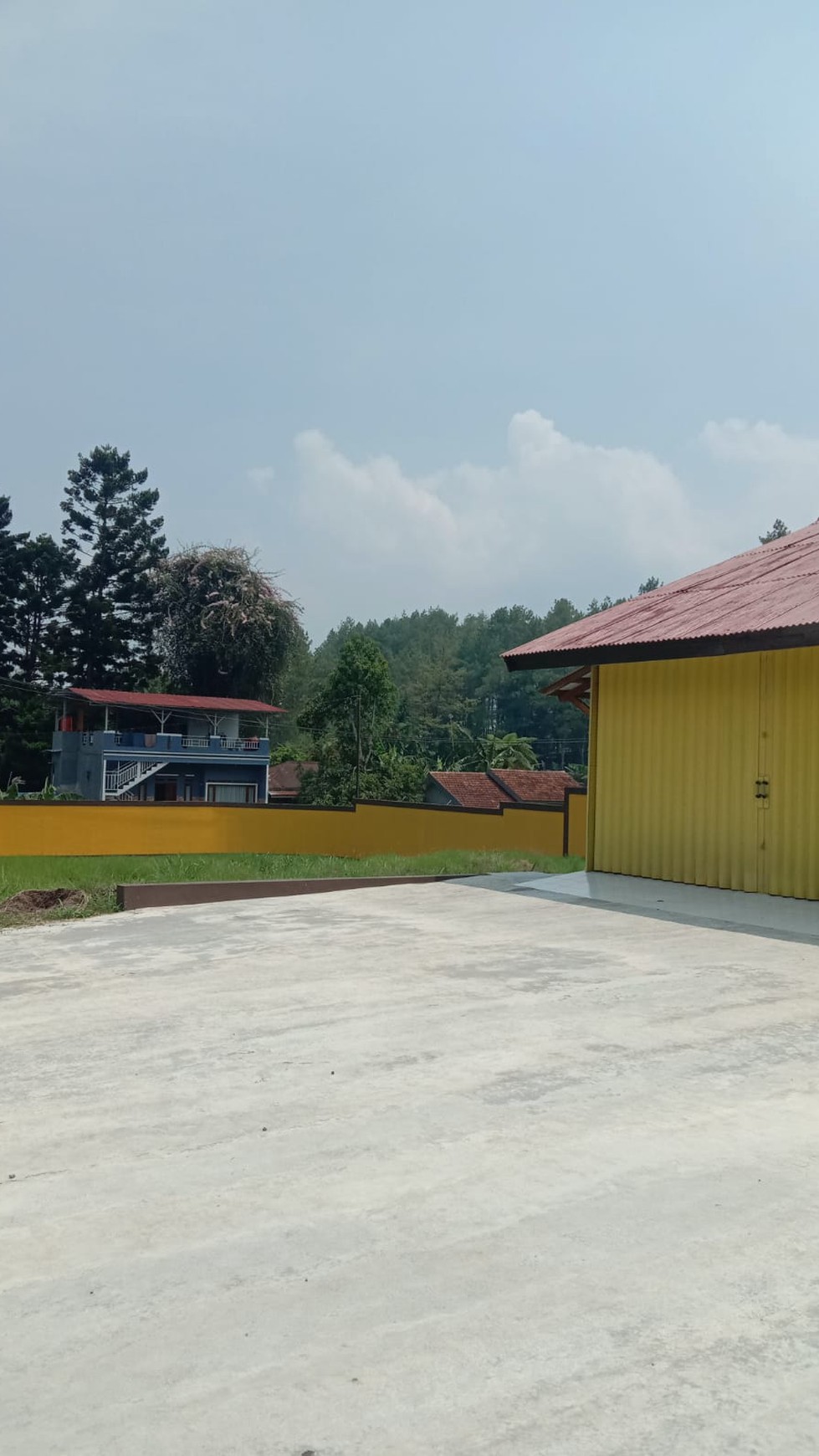 KAVLING DAN RUMAH DI PINGGIR JALAN TAMAN SAFARI CISARUA, BOGOR