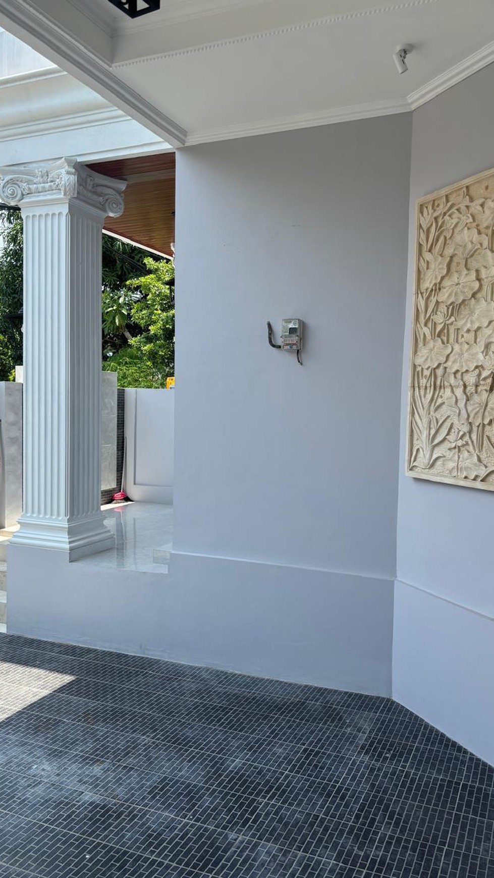 Rumah bagus bangunan baru, siap huni, lokasi strategis dan bebas banjir, dekat dengan mal , rs , sekolah , nego, shm