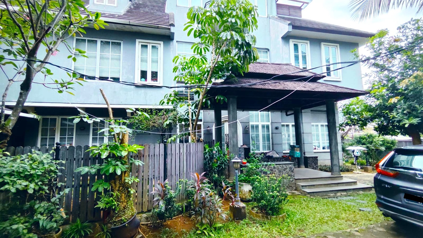 Rumah Mewah cocok untuk Hunian maupun Usaha di Jakarta Selatan